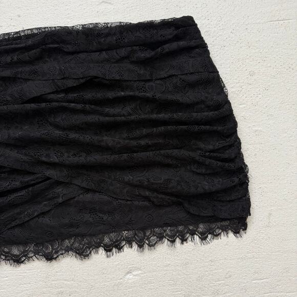Aqua Black Lace Ruched Wrap Mini Skirt Size Medium - Picture 3 of 6